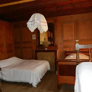 Mini-hôtel Paysanne, Loubaresse (Cantal)